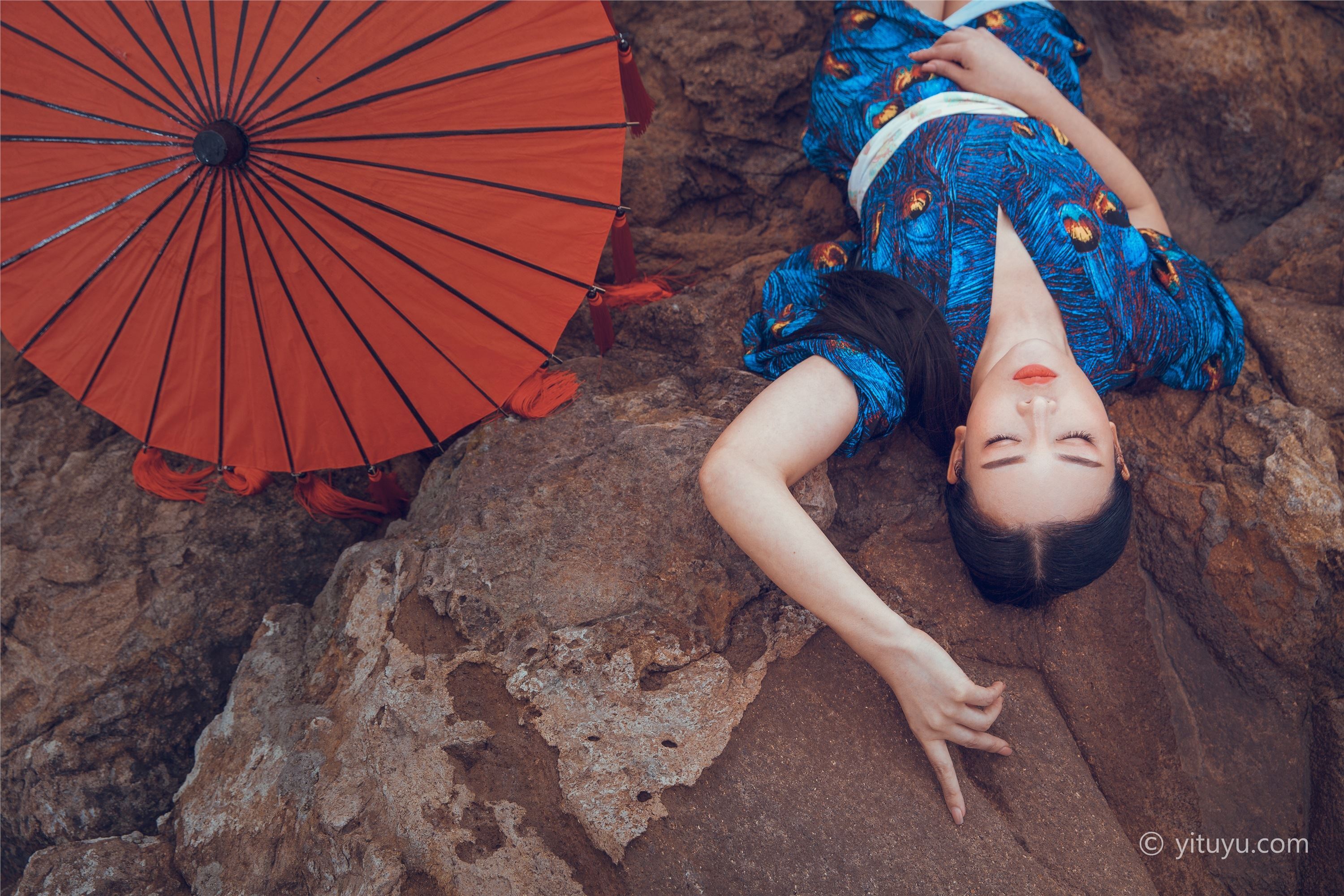 YITUYU艺图语  2021.06.25 一念成思 陽兒